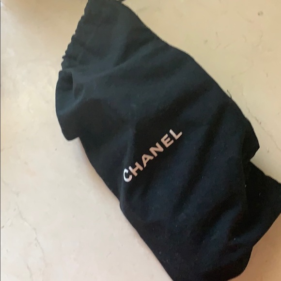 Authentic vintage Chanel heels - Picture 3 of 6